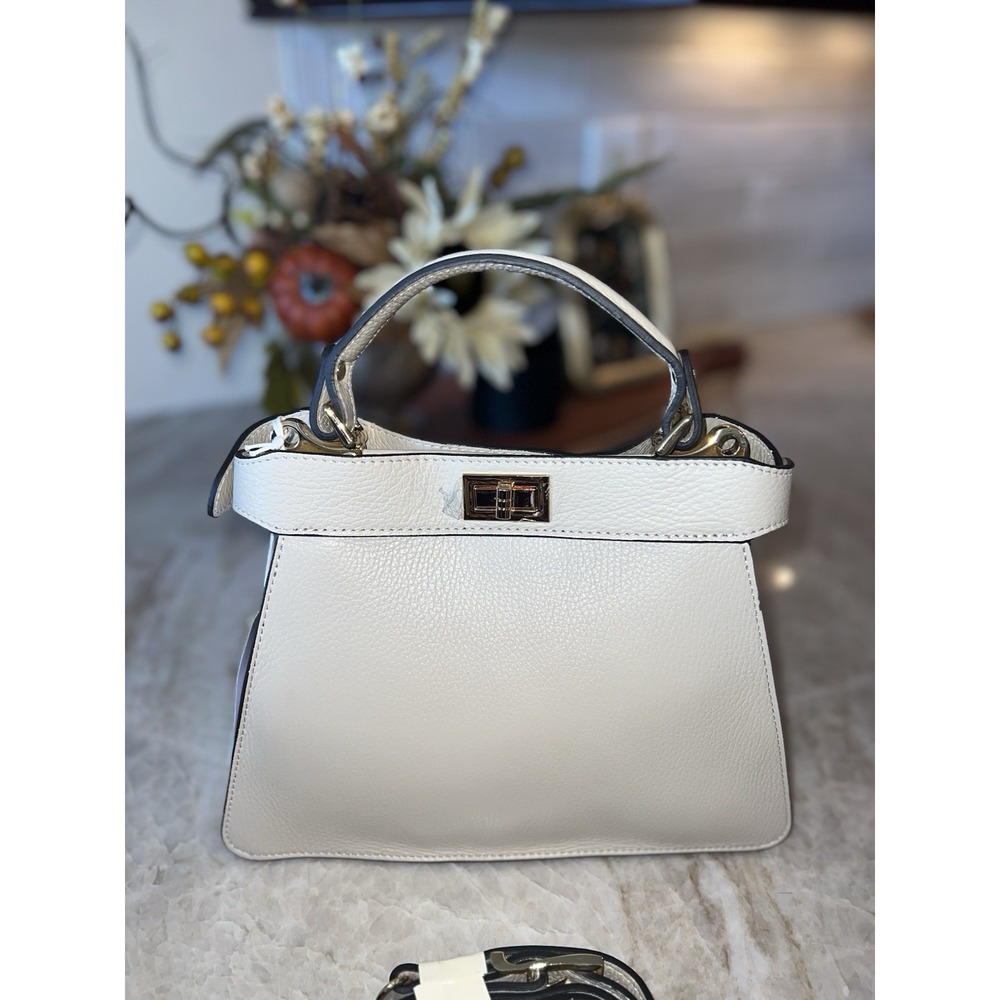 Cheval  Firenze Peekaboo Genuine Leather Pebbled  Made in Italy NWT Crossbody